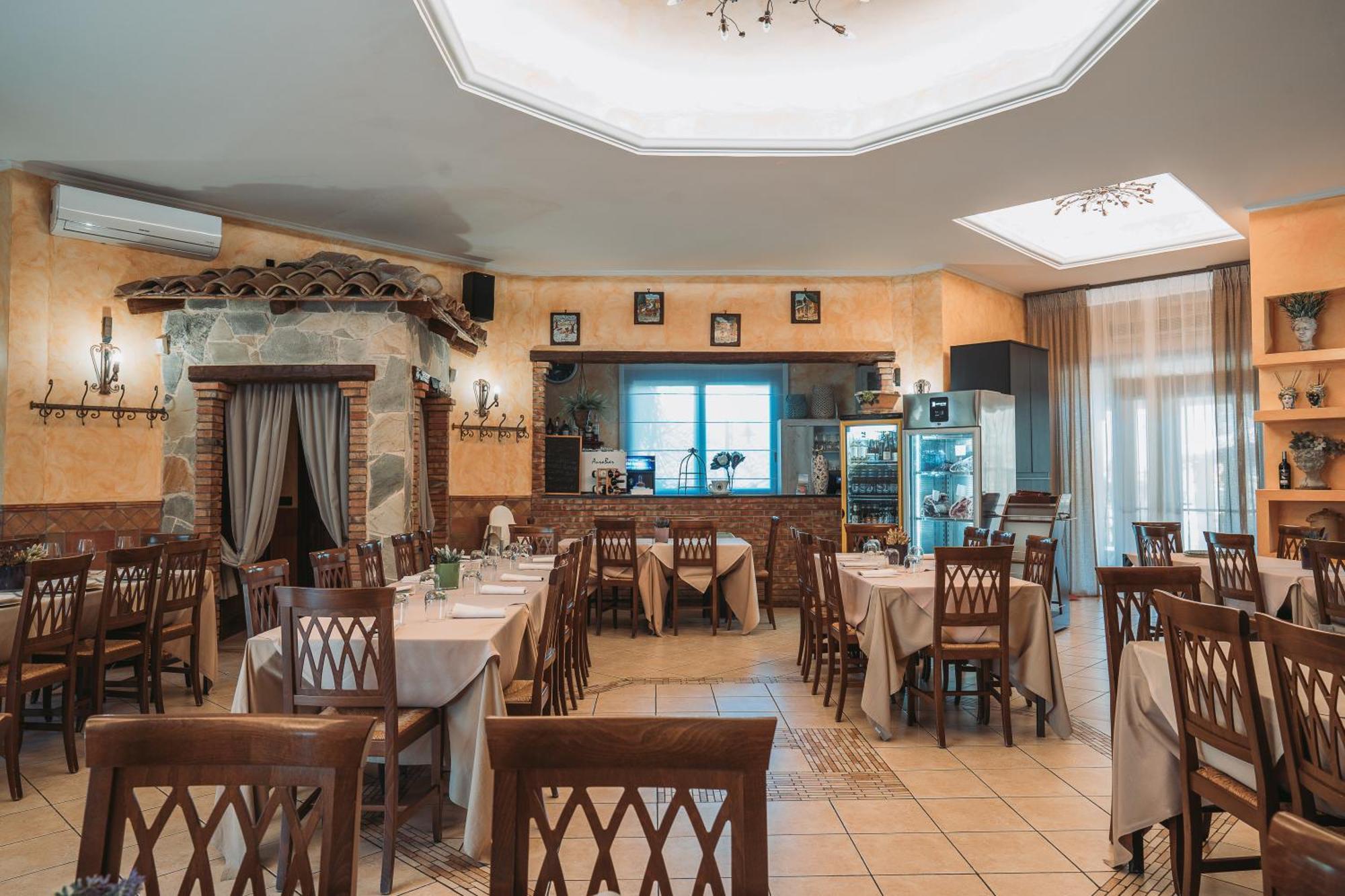 La Dolce Vita Regalbuto Exterior photo